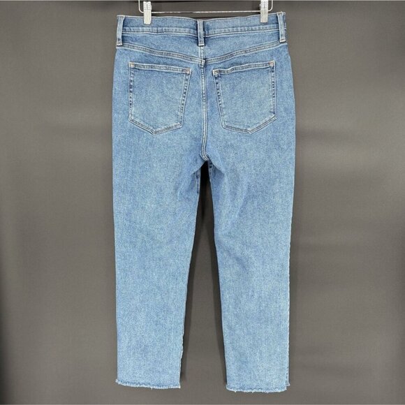J.Crew Women's Essential Straight Jean Size 29 Med Wash Raw Hem Cropped Preppy - Picture 2 of 9